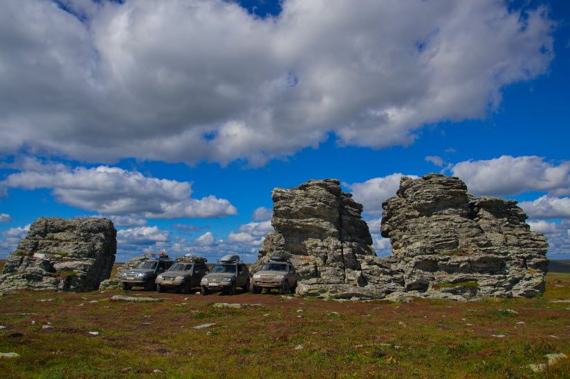 Хребет Кваркуш