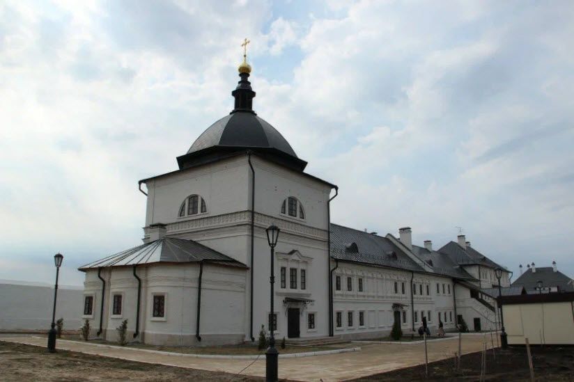 Храм свтт. Германа Казанского и Митрофана Воронежского