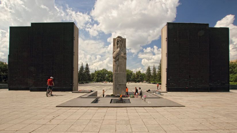 Монумент славы