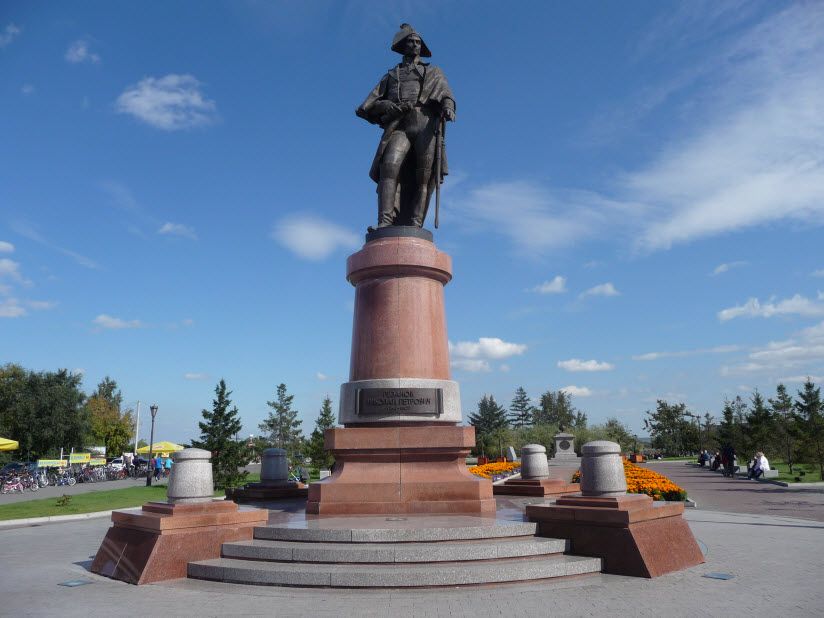 Памятник Николаю Резанову
