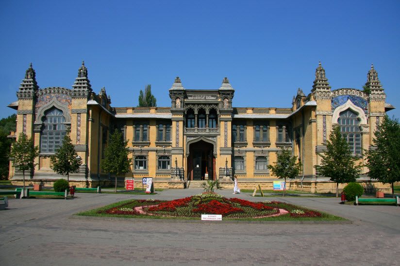 Главные нарзанные ванны