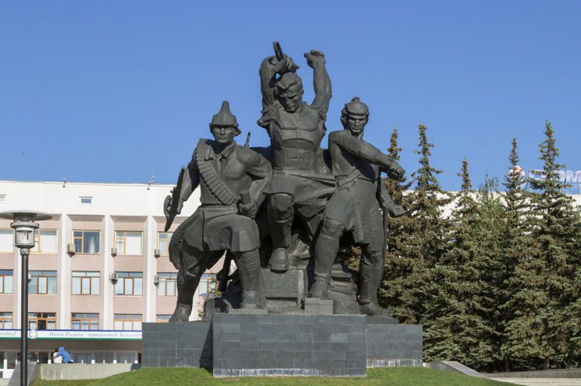 Памятник героям Октябрьской революции и Гражданской войны