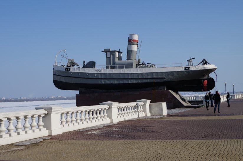 Арт-объект «Катер Герой»