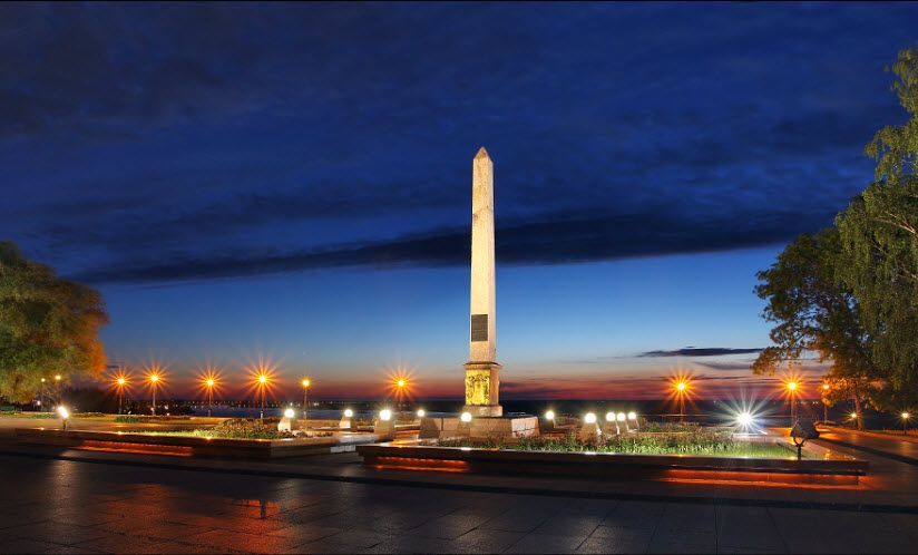 Обелиск Минину и Пожарскому