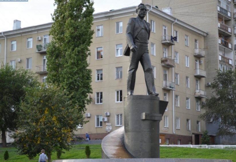 Памятник Ю.А. Гагарину
