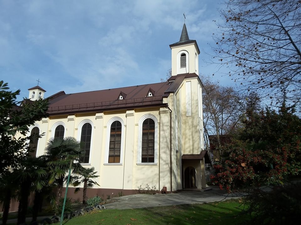 Католическая церковь Фаддея и Симона