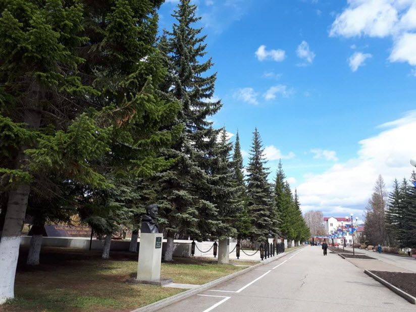 Аллея героев