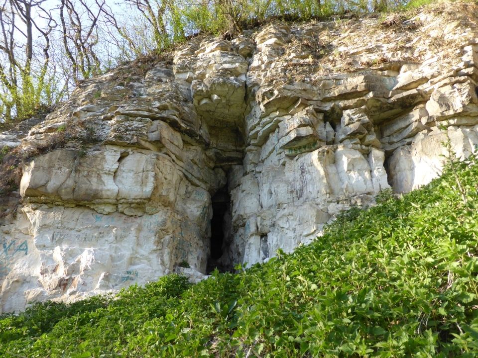 Алимкина пещера