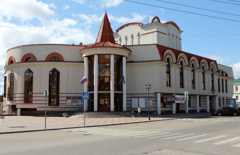 Кировский театр кукол