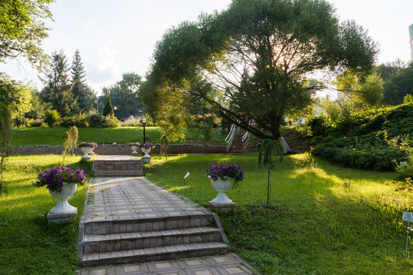 Кировский ботанический сад