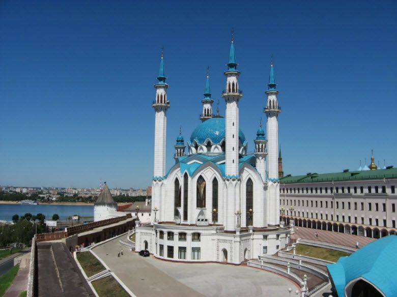 панорама мечети и реки