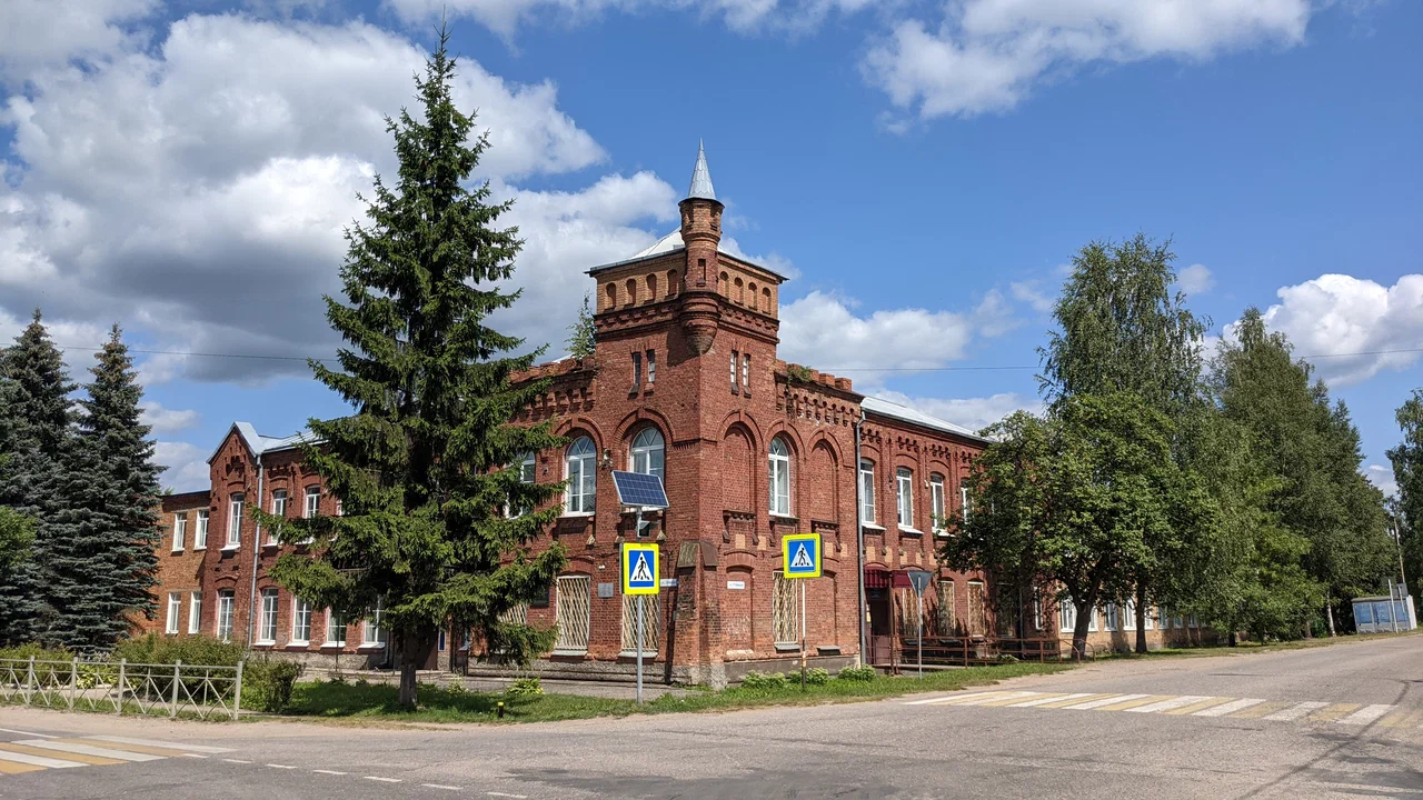 Здание бывшего технического училища 1913 г.