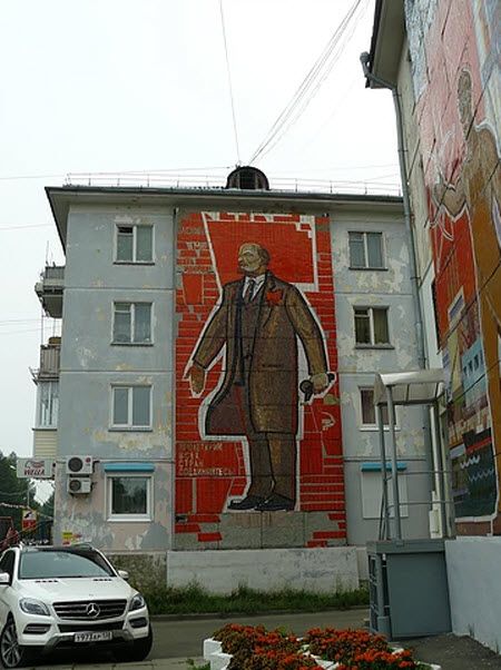Мозаичные панно на улице Социалистическая