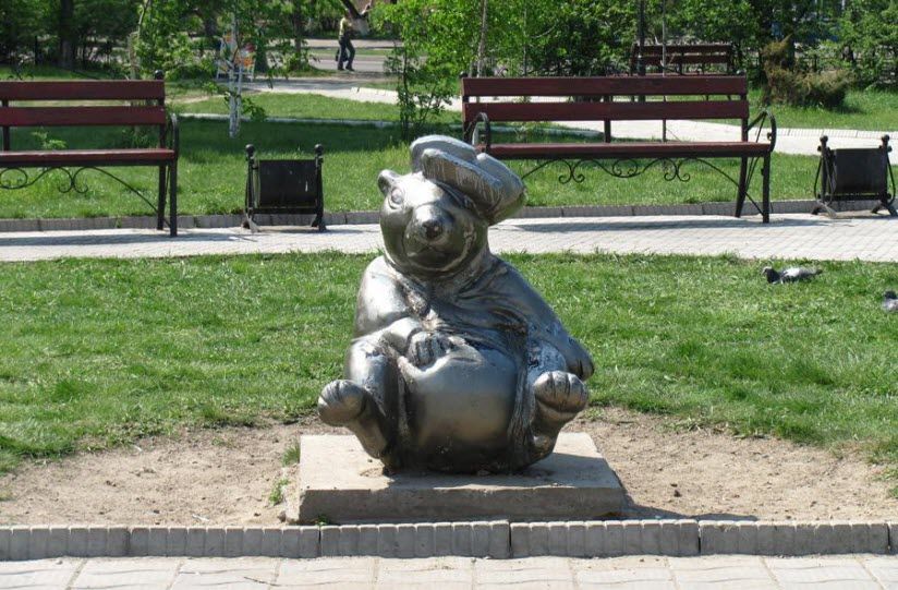 Памятник сурку