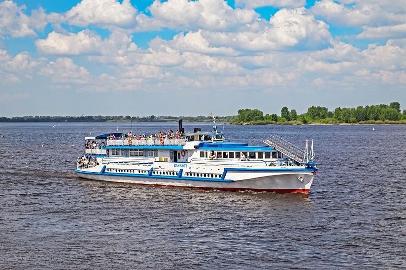 На речном трамвайчике