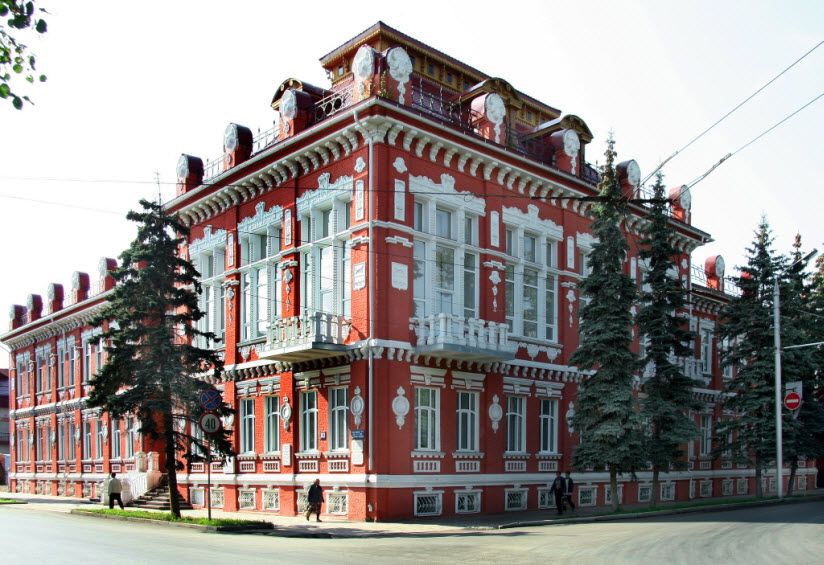 Здание земской управы
