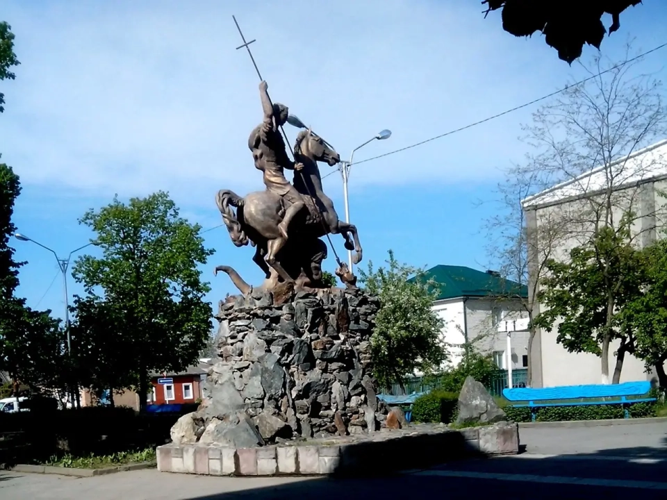 Скульптура Георгия Победоносца