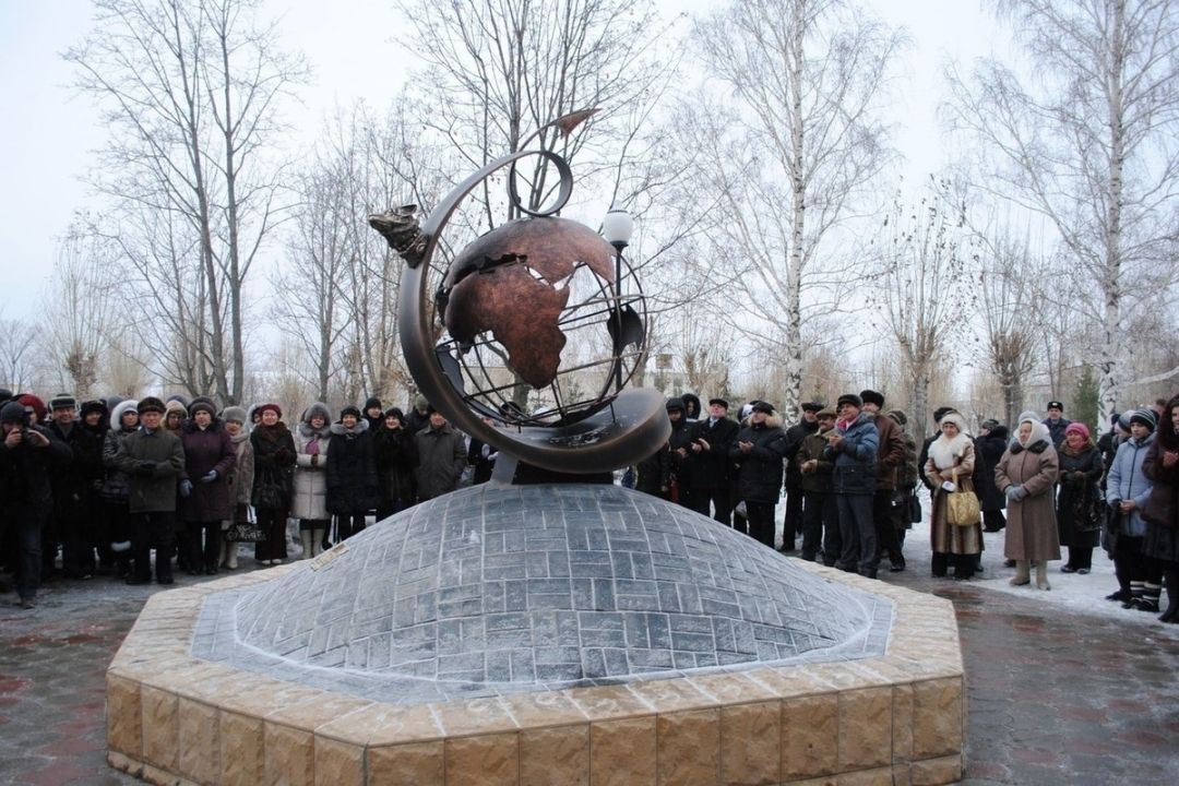 Памятник Чернушке