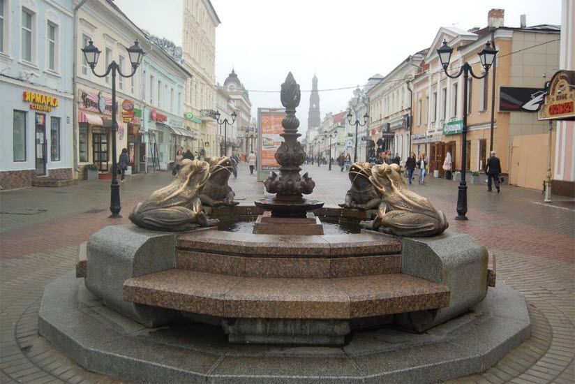 Фонтан с Лягушками