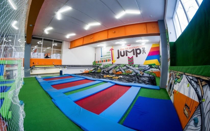 Развлекательный батутный центр «Jumpinc»
