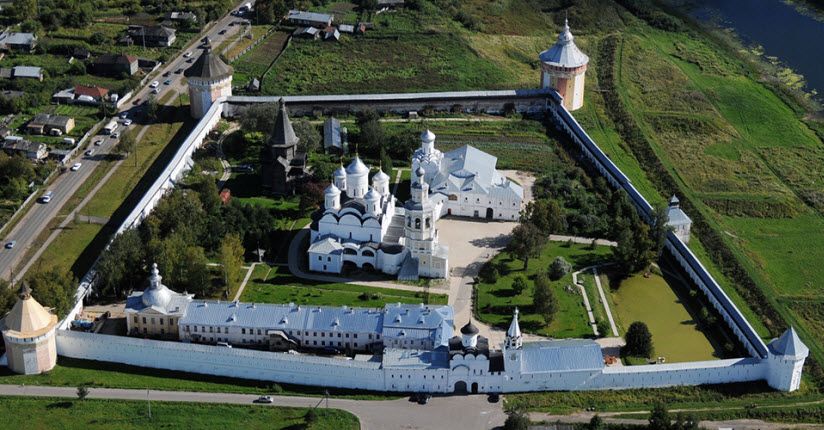 Спасо-Прилуцкий монастырь