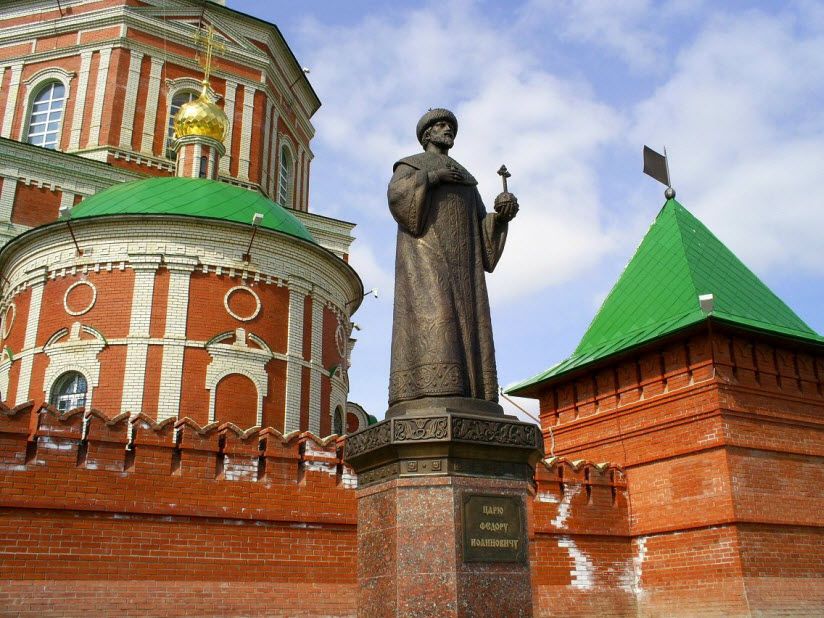 Памятник царю Федору Иоанновичу