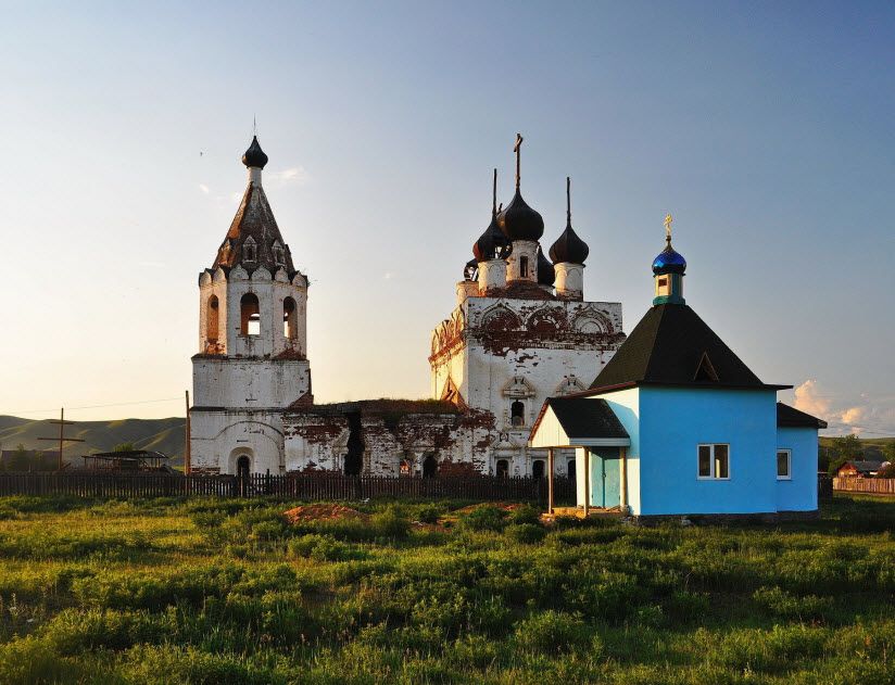 Калининская Успенская церковь