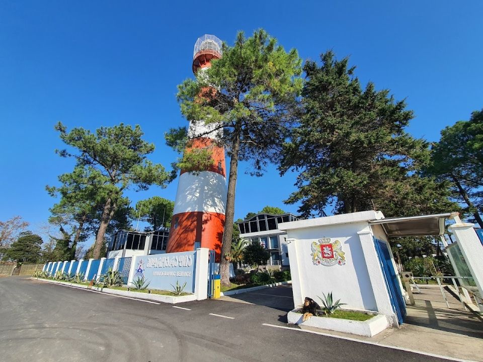 Потийский маяк