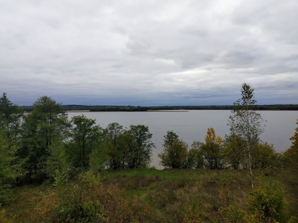 Озеро Мядель и Остров-замок