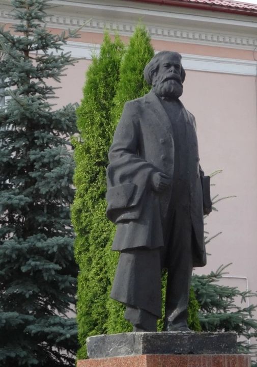 Памятник Карлу Марксу
