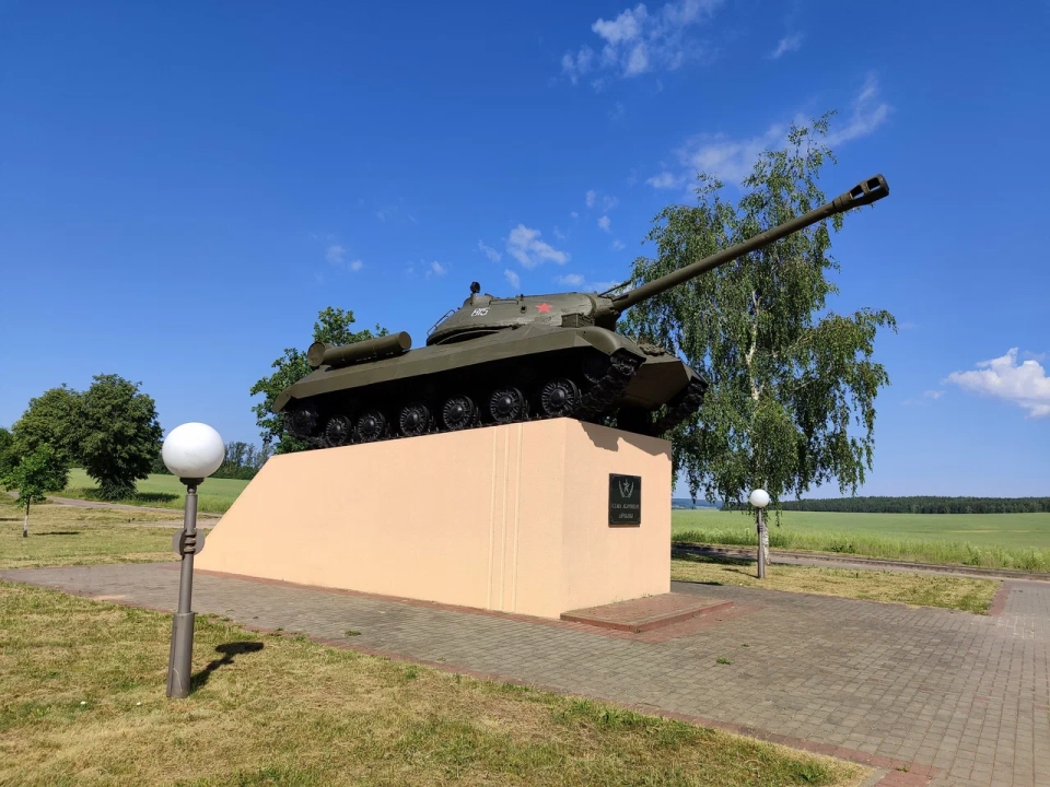 Памятник Танк ИС-3