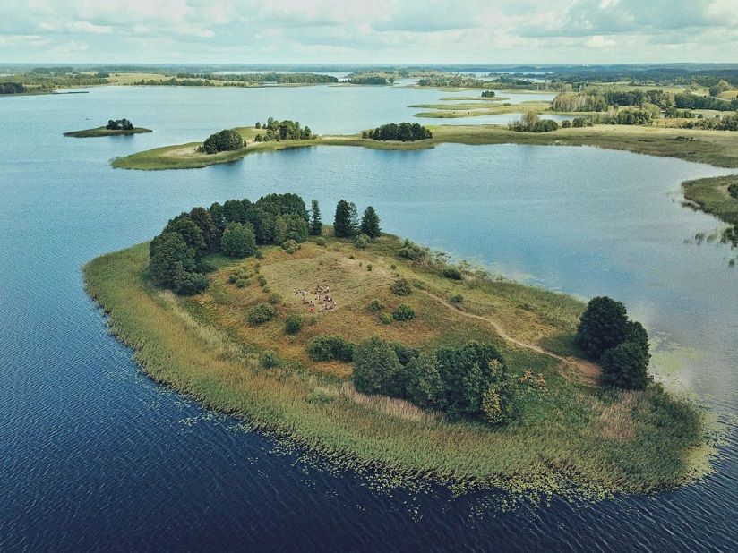 Остров Кляштор (Монастырь)