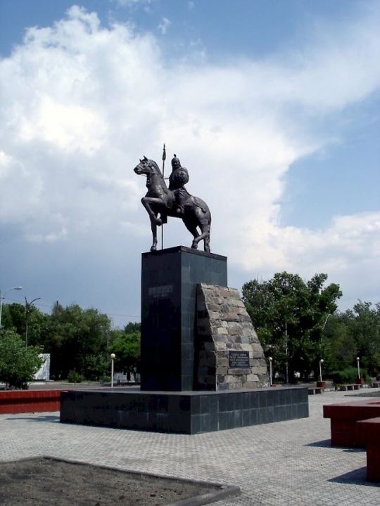 Памятник Кабанбай Батыру