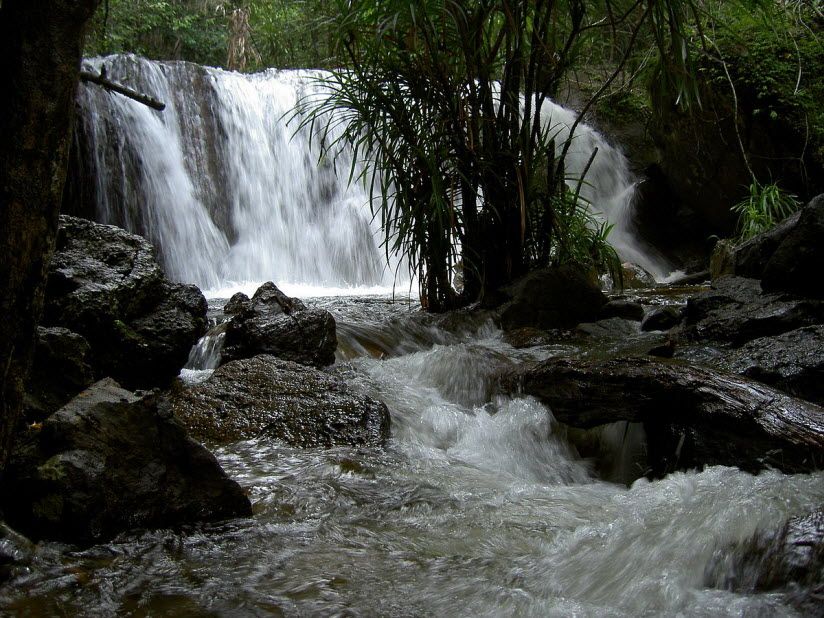Водопад Суой-Тран (Suoi Tranh Waterfall)