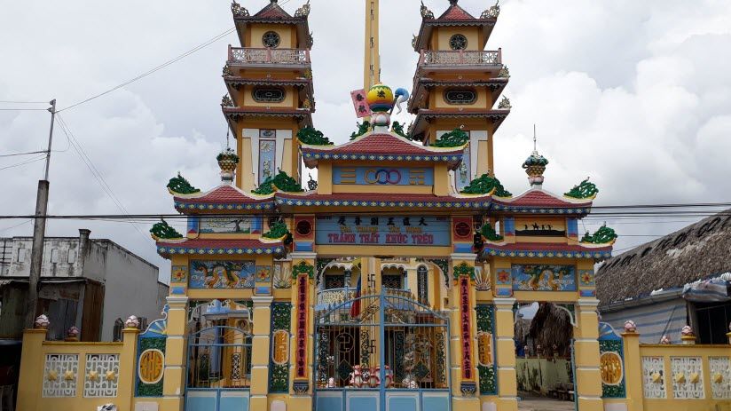 Храм Као Дай (Cao Dai Temple)