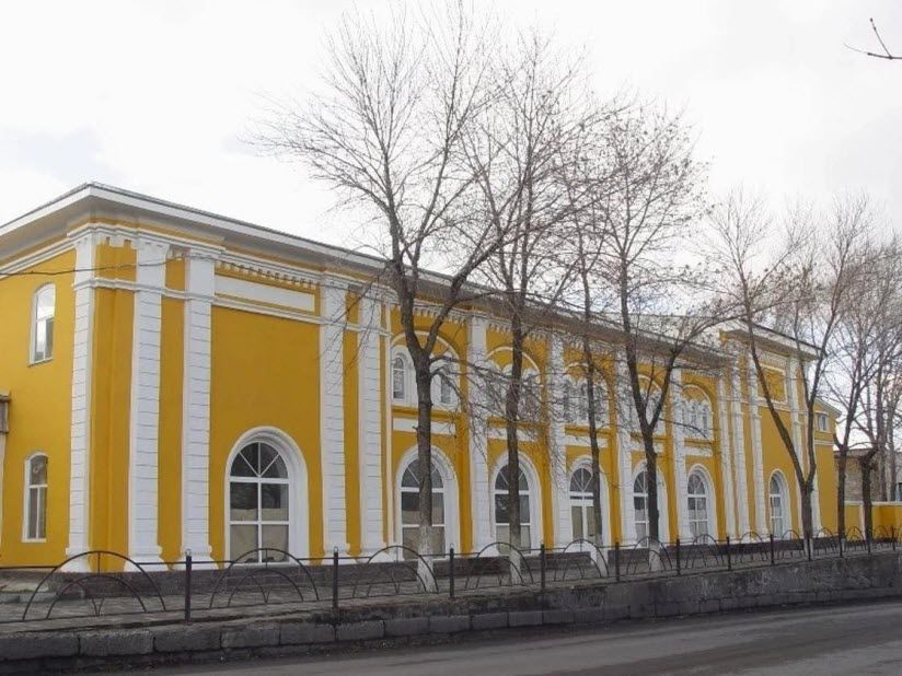 Здание купеческого собрания