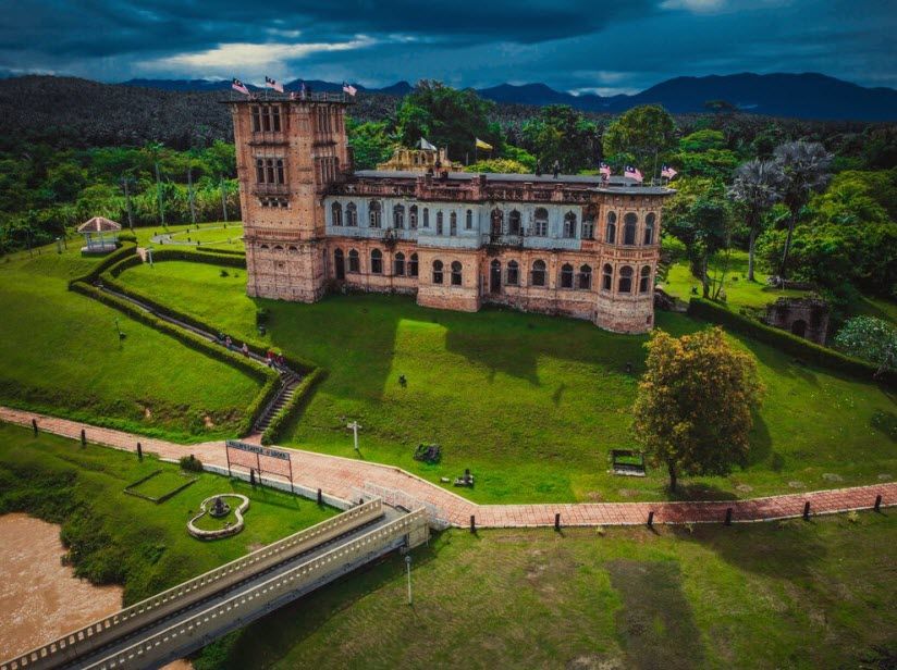 Kellie's Castle (Бату Гаджа)