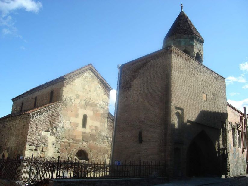 Католическая церковь Анчисхати