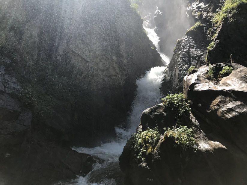 Кайракский водопад