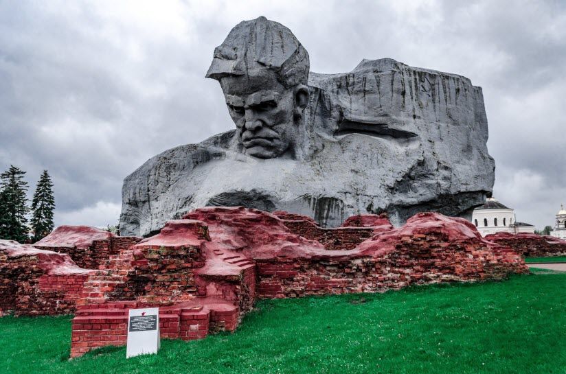 Мемориал Брестская крепость