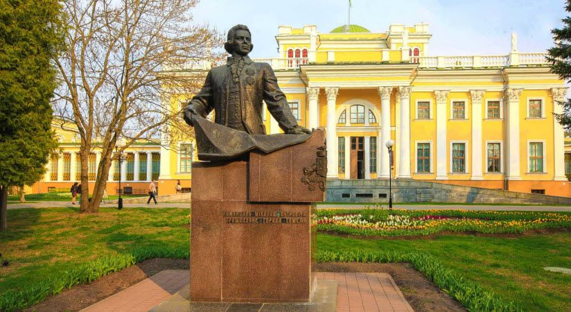 Дворец Румянцевых и Паскевичей в Гомеле