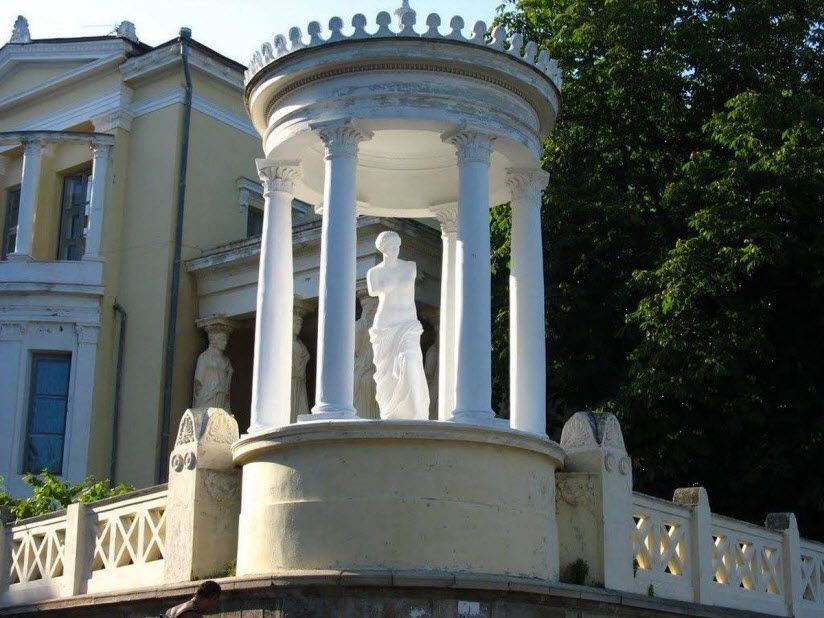 Скульптура «Венера Милосская»