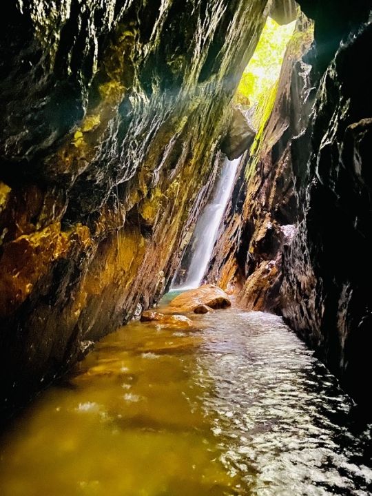 Ginigedara Ella Waterfall