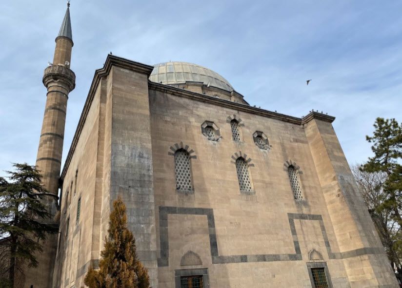 Мечеть Куршунлу (Kurşunlu Camii)