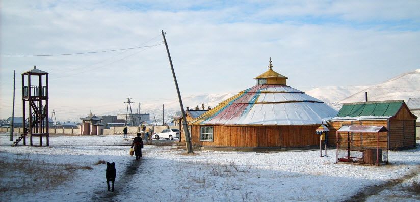 Монастырь тибетской традиции Дамбадаржайлин
