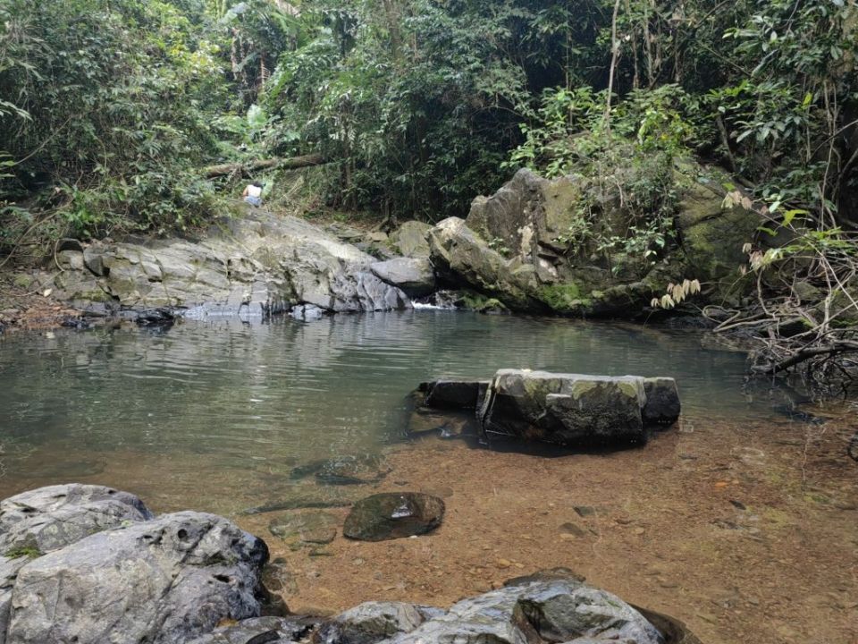 Ton Ao Yon Waterfall