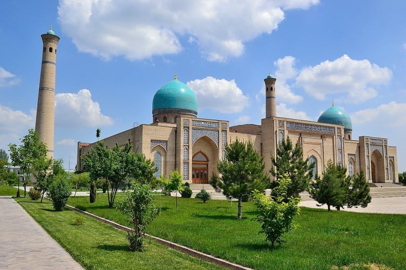 Соборная мечеть Хазрати Имама