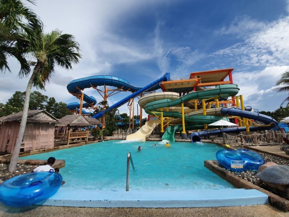Splash Jungle Water Park