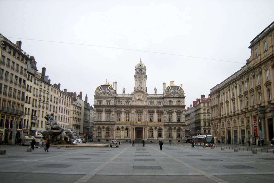 Площадь Терро, Лион